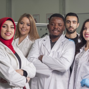 Young Professionals in het lab